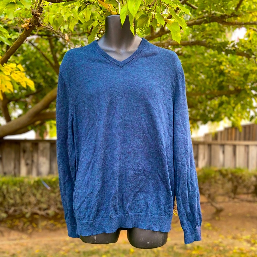 Calvin Klein Merino Wool V Neck Mens Sweater
